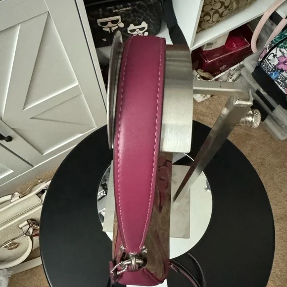 Coach Teri with Bow Print Shoulder Bag - Picture 6 of 9